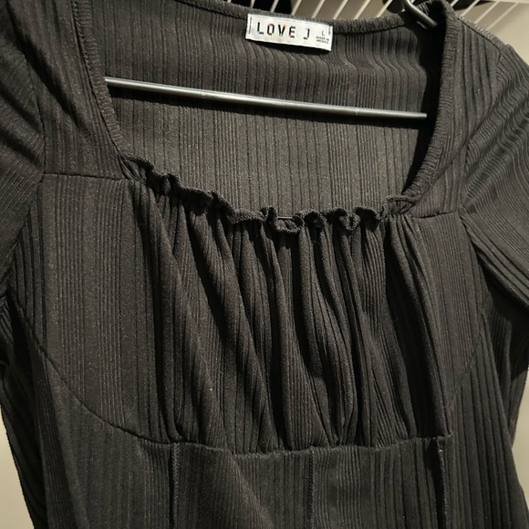 Top - Picture 3 of 4